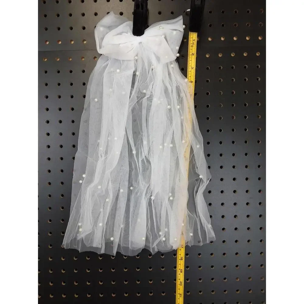 Elegant Pearl-Embellished Double Layer Veil with Bow - Picture 3 of 4